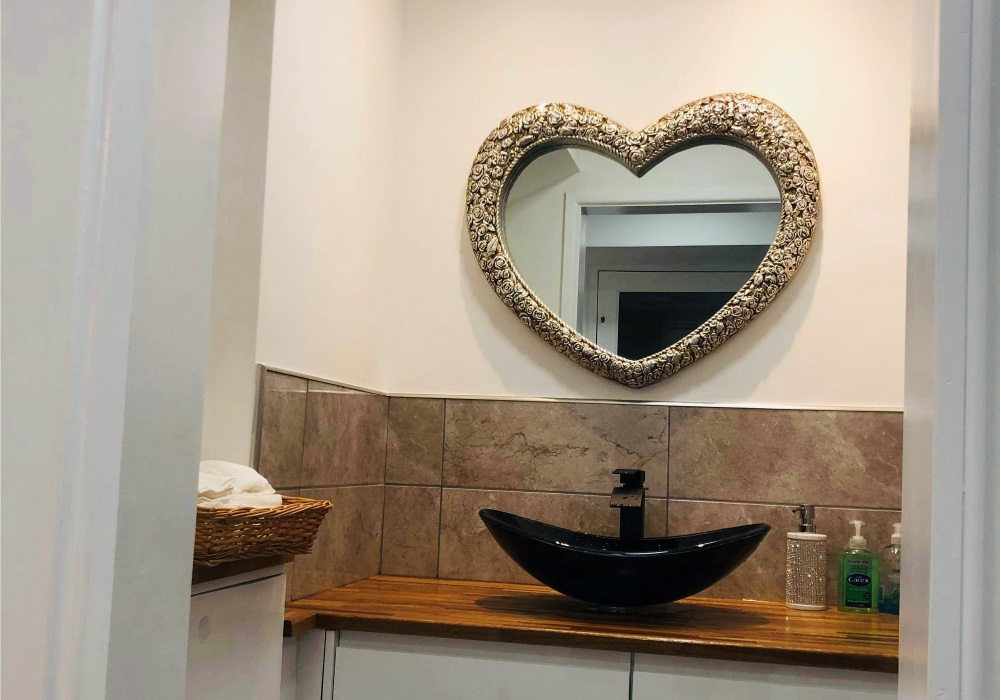 Information about Queen Nails Ringwood